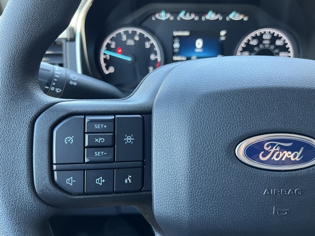 2023 Ford F-150 XLT photo 13