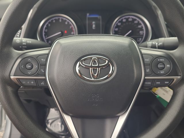 2023 Toyota Camry LE photo 9