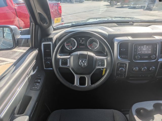 2024 Ram 1500 Classic Warlock photo 12