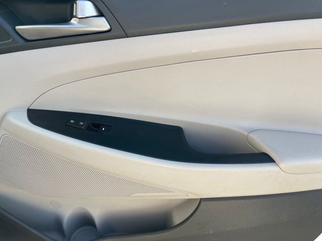 2018 Hyundai Tucson Value photo 23