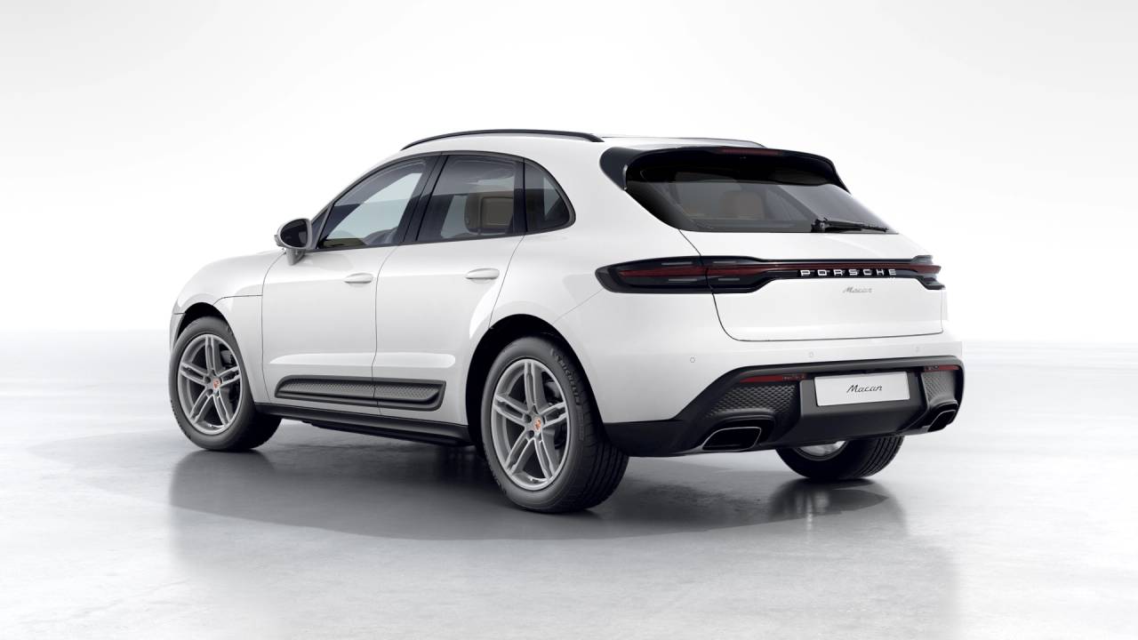 2026 Porsche Macan T photo 3