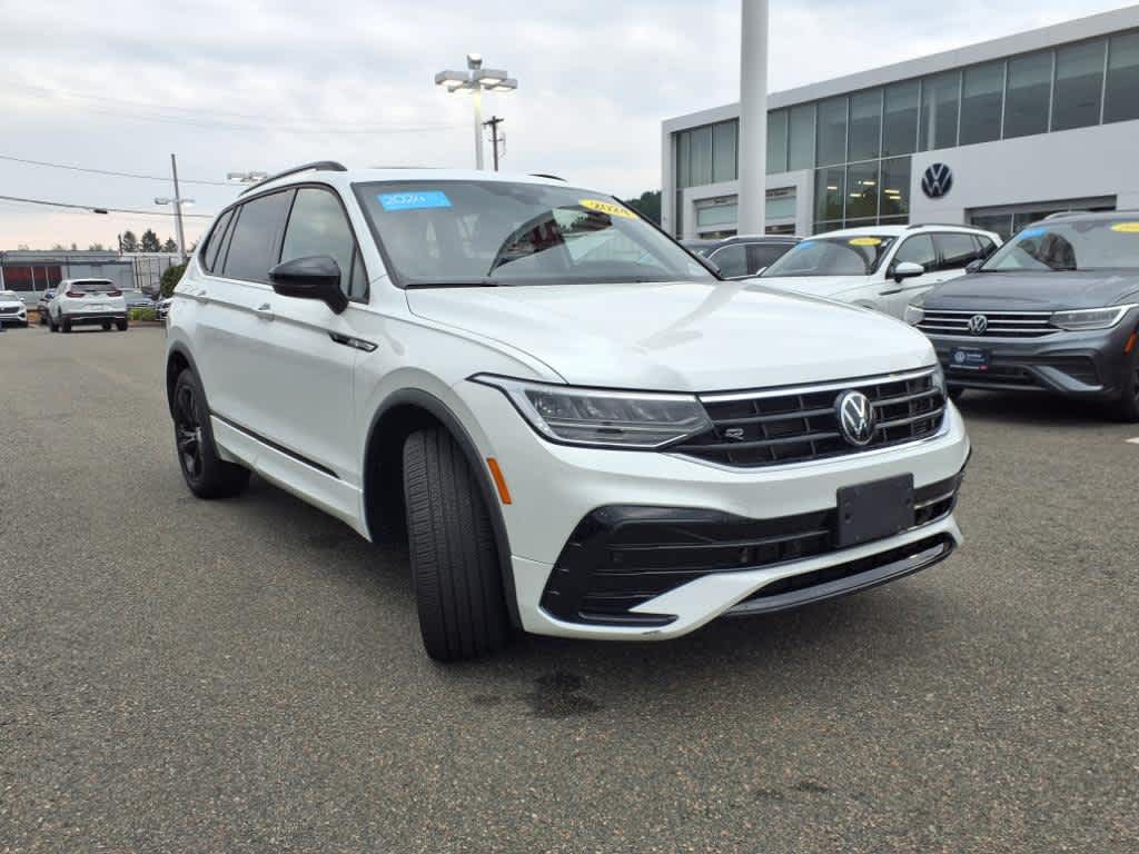 2024 Volkswagen Tiguan SE R-Line Black photo 2