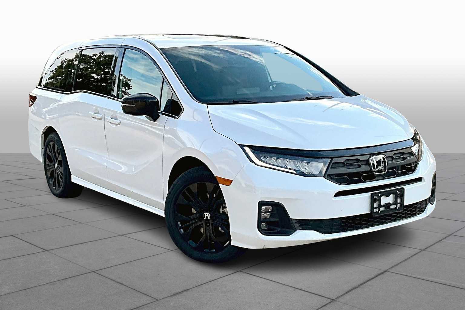 2025 Honda Odyssey photo 2