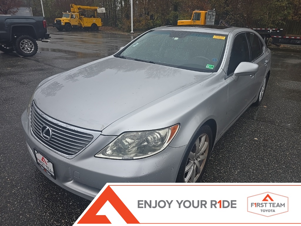 2008 Lexus LS Base's photo