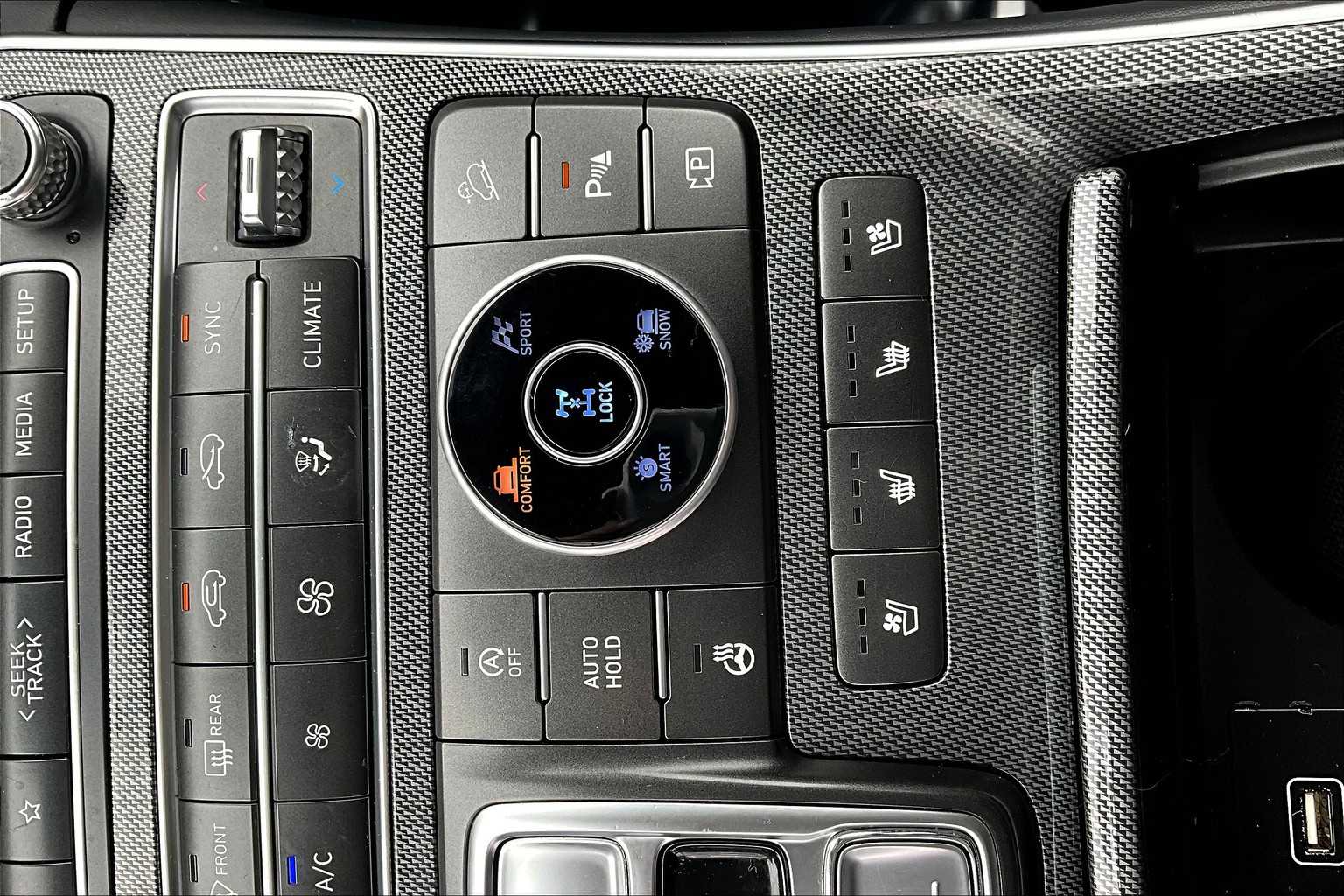 2022 Hyundai Santa Fe Limited photo 32