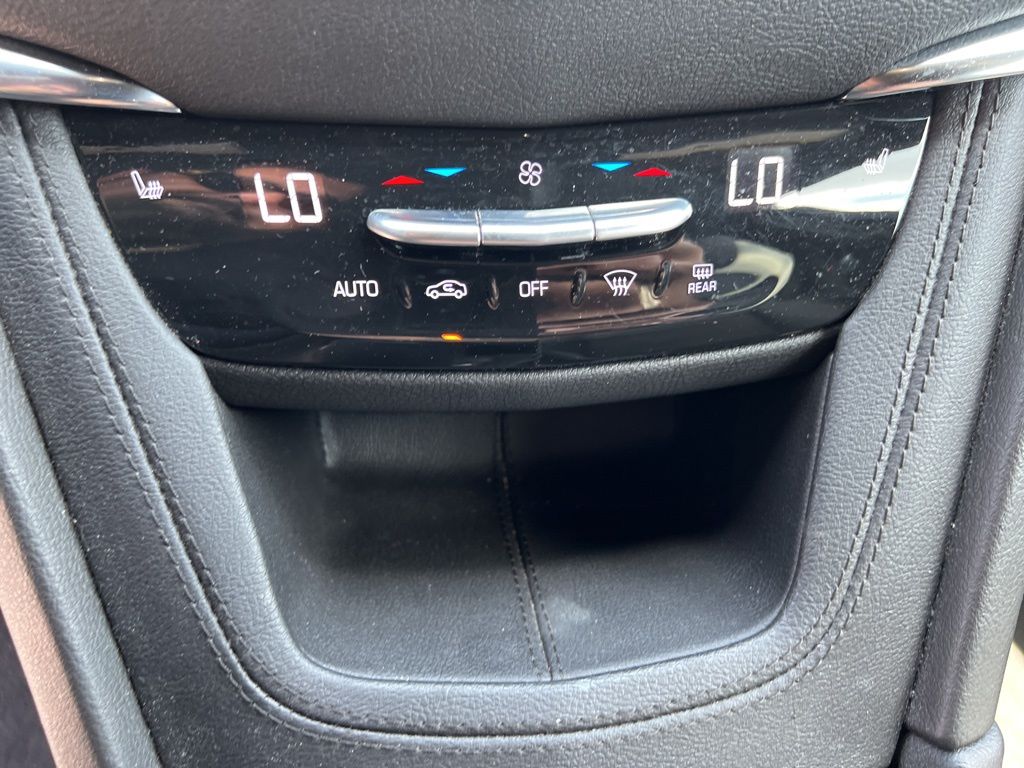 2022 Cadillac XT5 Luxury photo 15