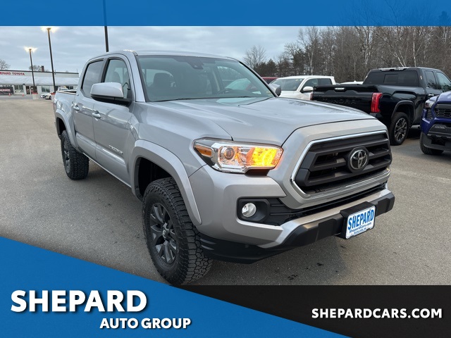 2020 Toyota Tacoma SR5's photo