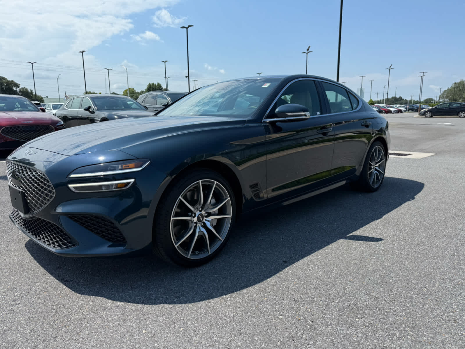 2024 Genesis G70 2.5T photo 3