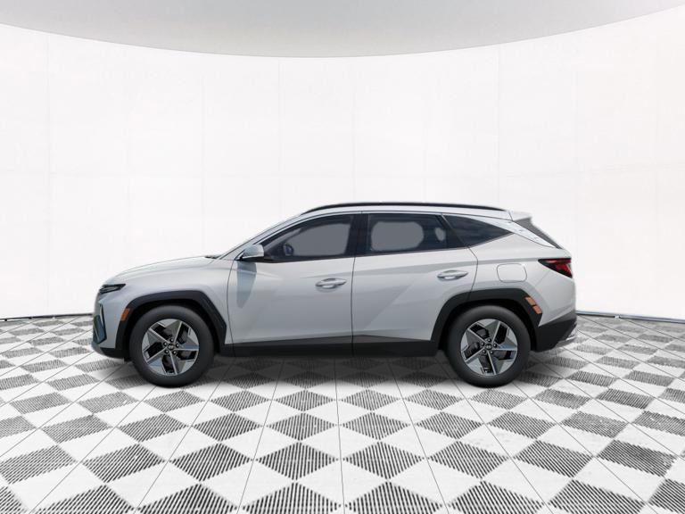 2025 Hyundai Tucson SEL photo 2