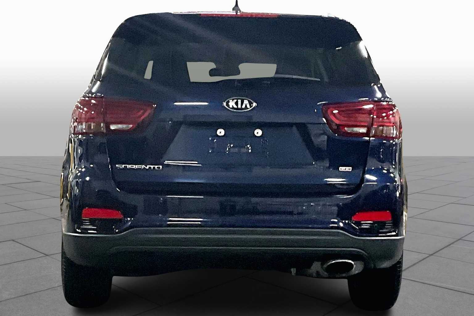 2020 Kia Sorento LX photo 4