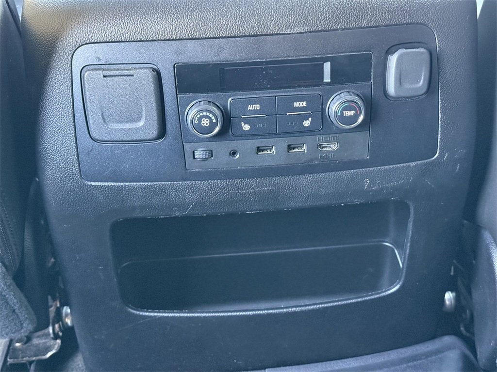 2018 GMC YUKON XL - Image 30