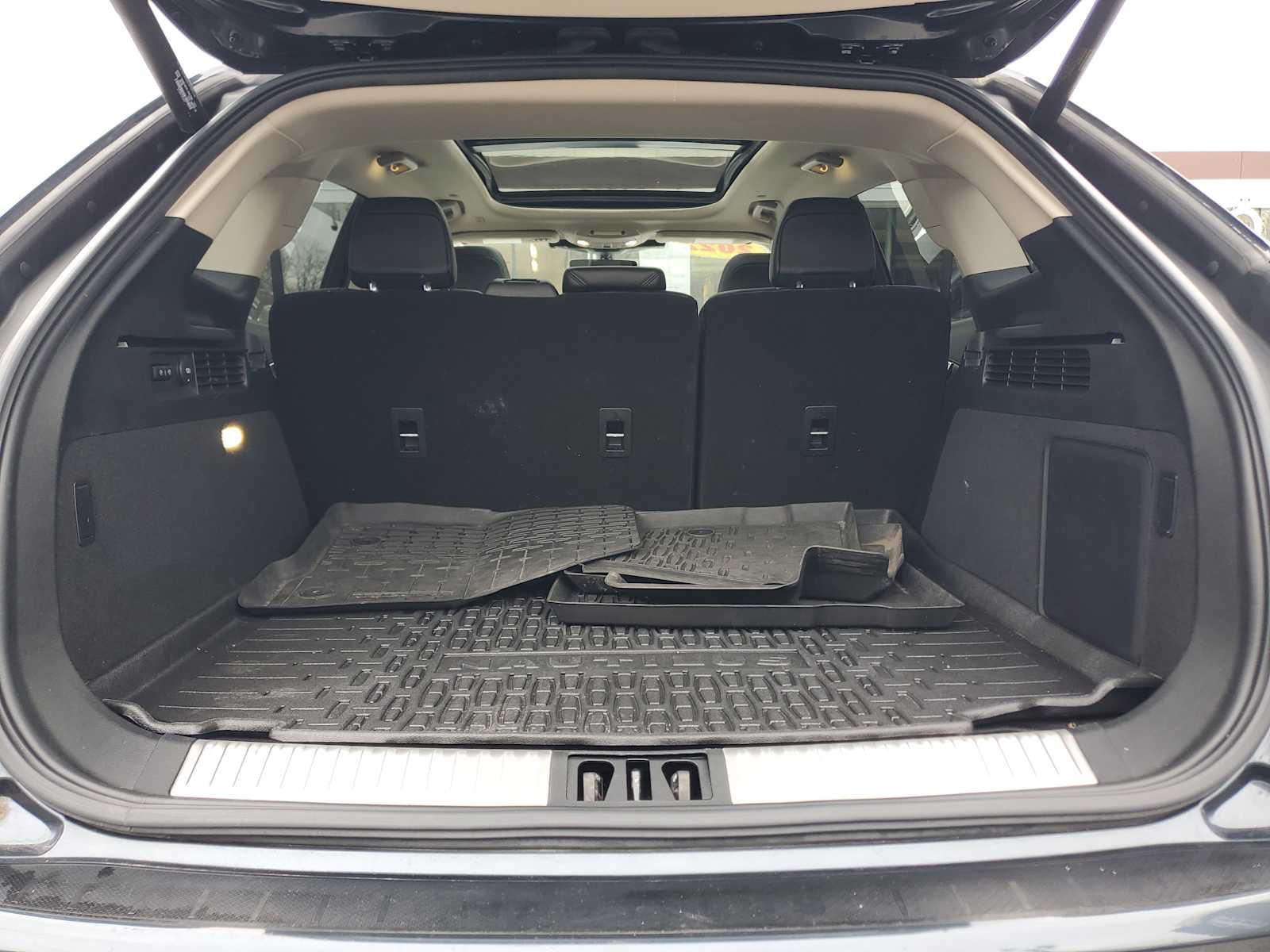 2022 Lincoln Nautilus Reserve photo 4