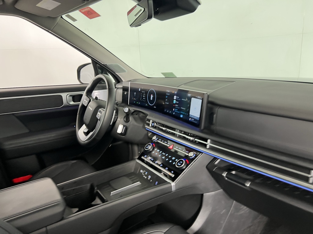 2025 Hyundai Santa Fe photo 31