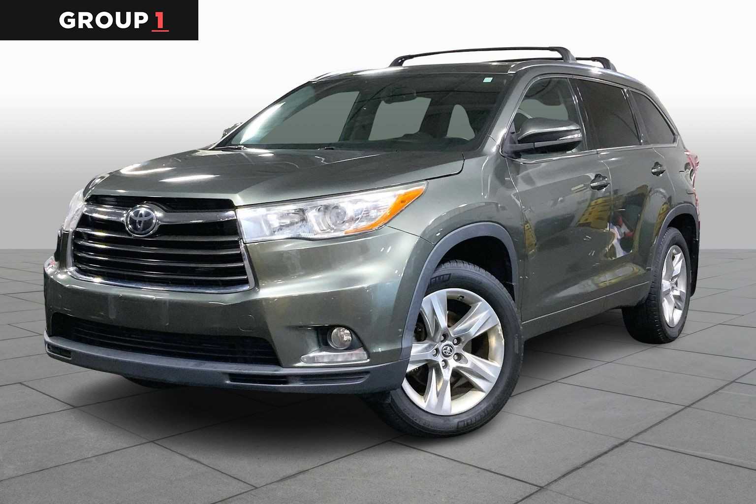 2016 Toyota Highlander Limited Platinum's photo