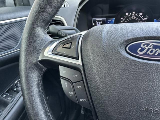 2022 Ford Edge SEL photo 52