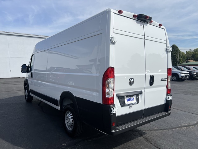 2025 Ram ProMaster 3500 photo 9