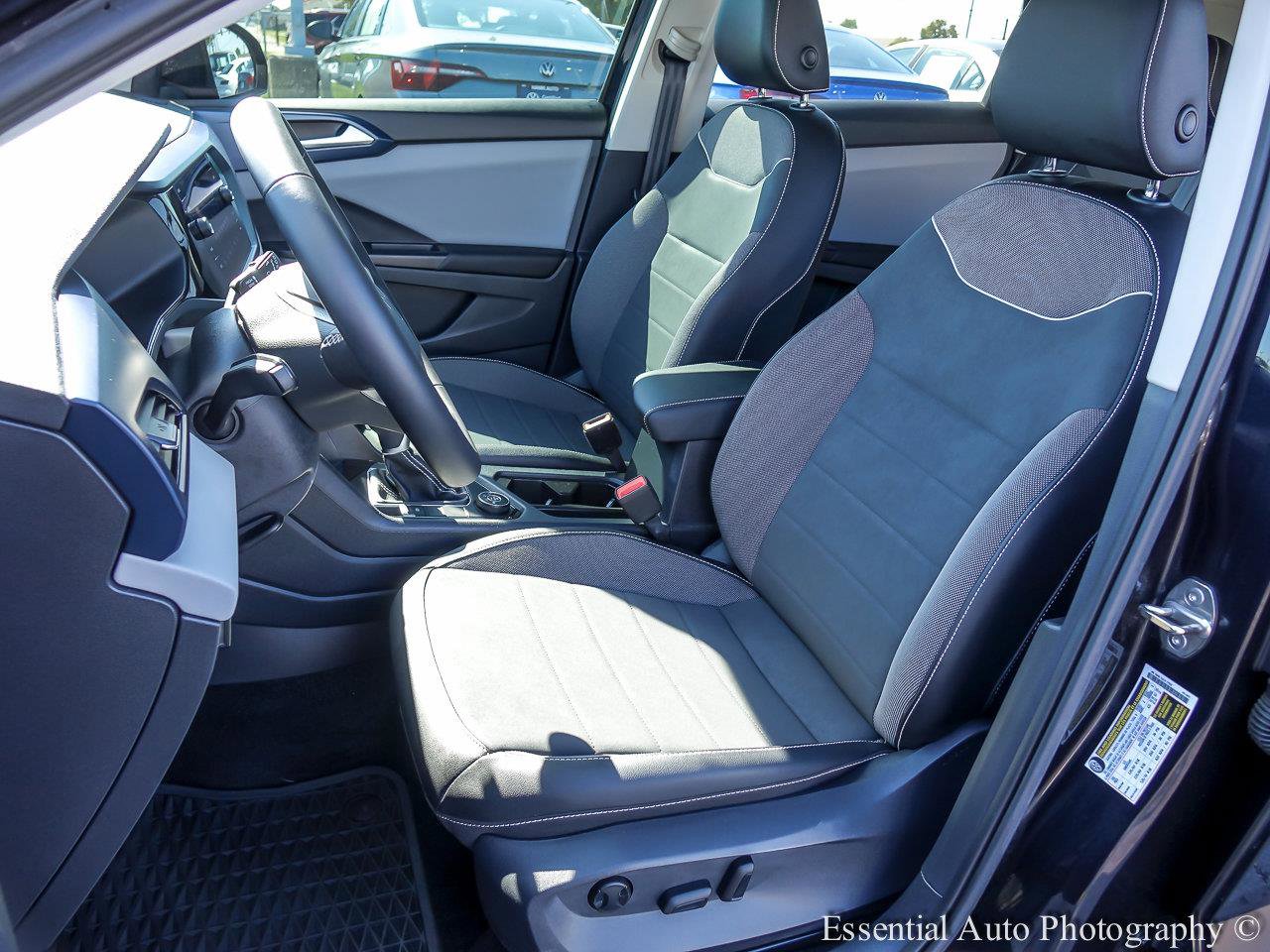 2023 VOLKSWAGEN TAOS - Image 9