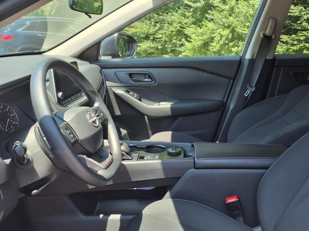 2025 Nissan Rogue S AWD photo 12
