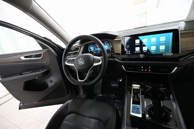 2026 Volkswagen Atlas SEL photo 25