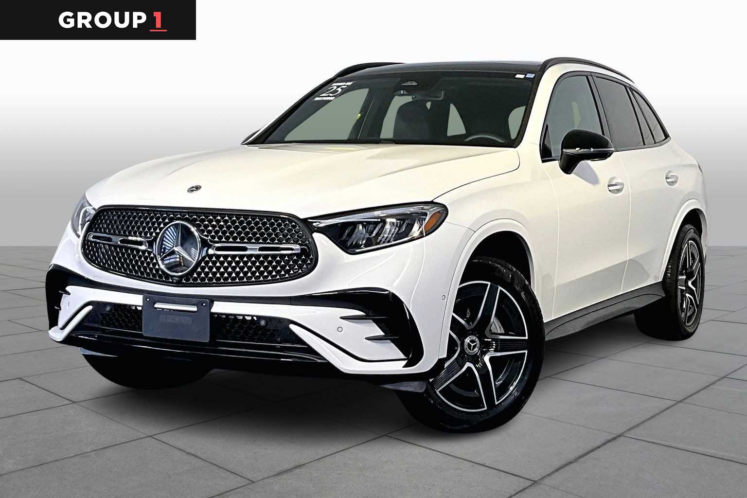 2025 Mercedes-Benz GLC Base's photo