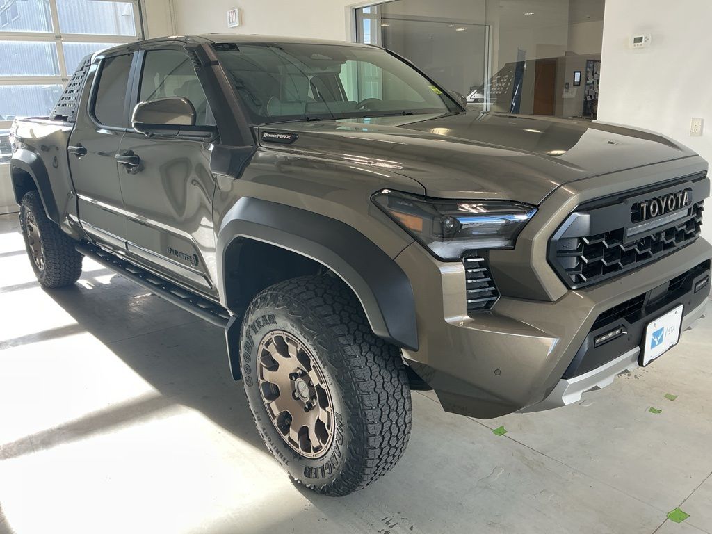 2026 Toyota Tacoma Trailhunter's photo