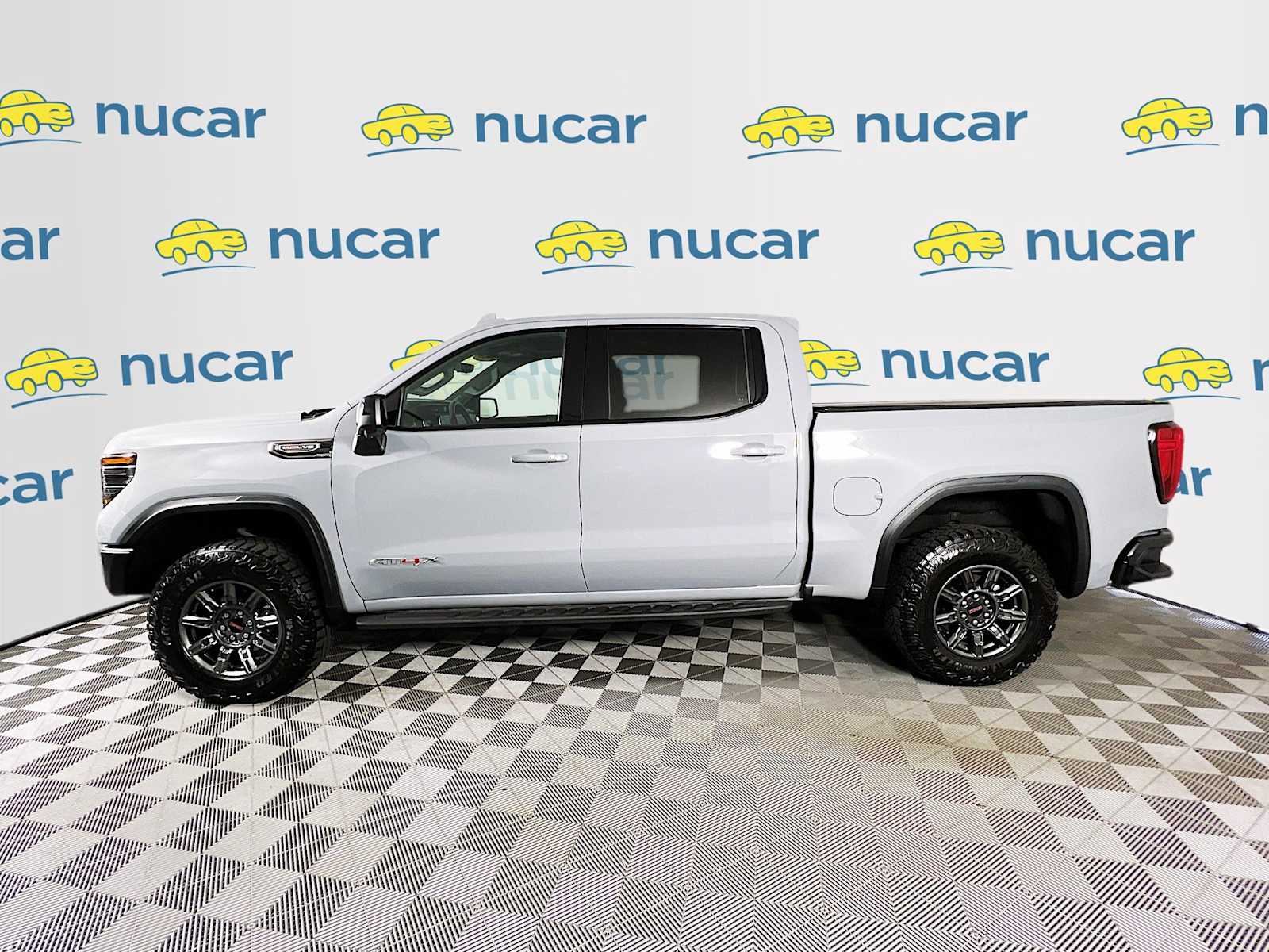 2024 Gmc Sierra 1500 AT4X photo 2