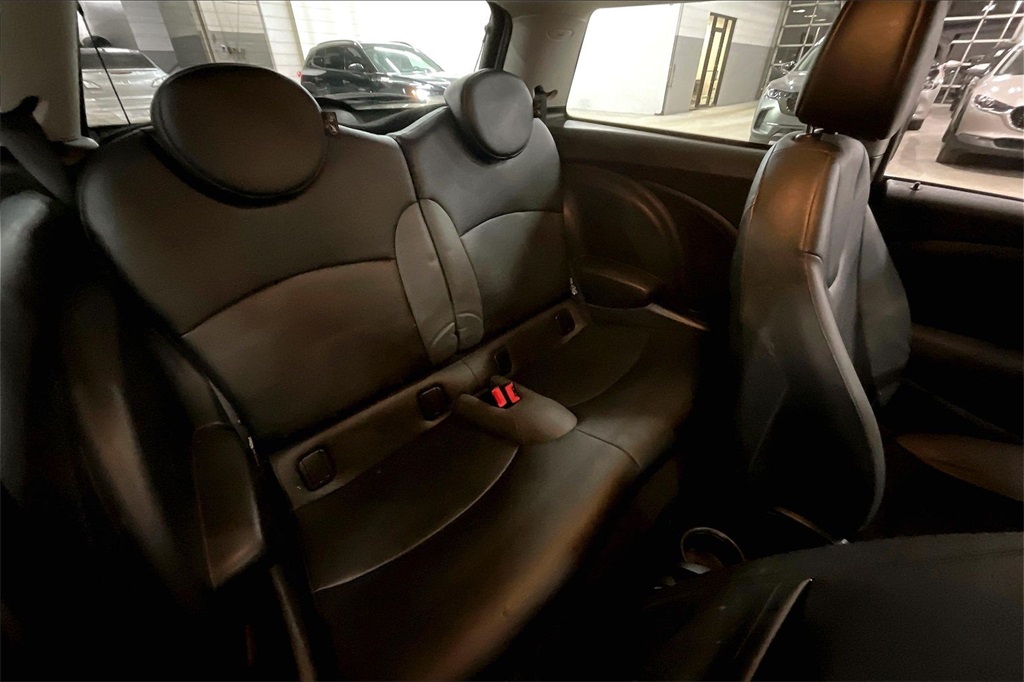 2010 MINI COOPER - Image 23