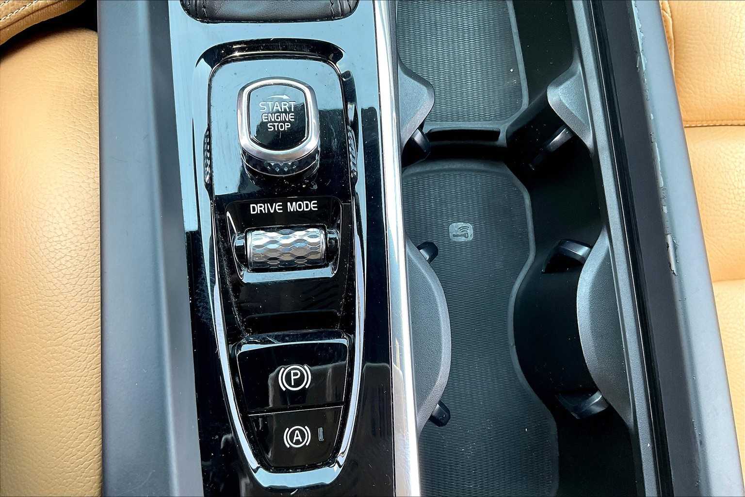 2019 Volvo S60 Inscription photo 32