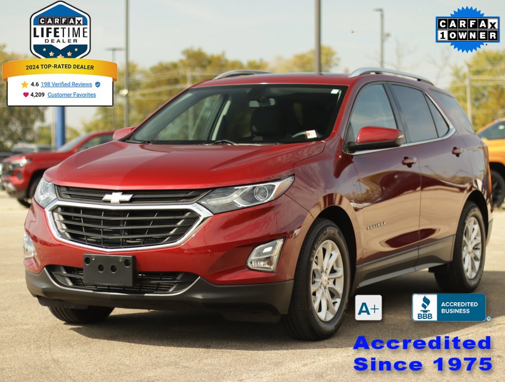 2018 Chevrolet Equinox LT photo 2