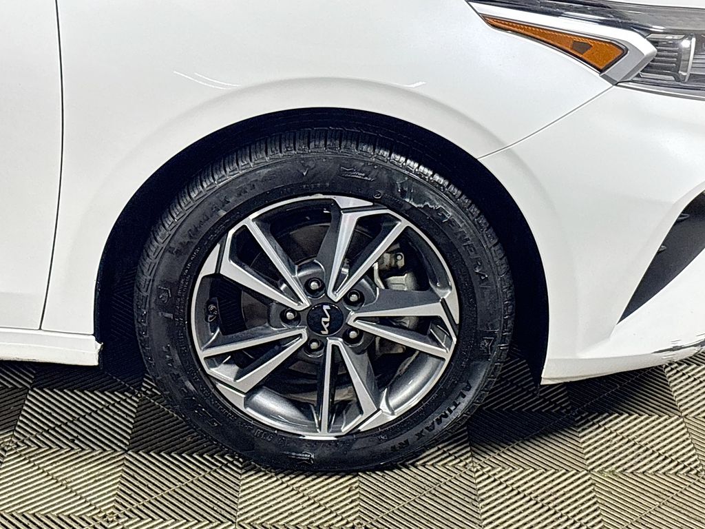2023 Kia Forte LXS photo 19