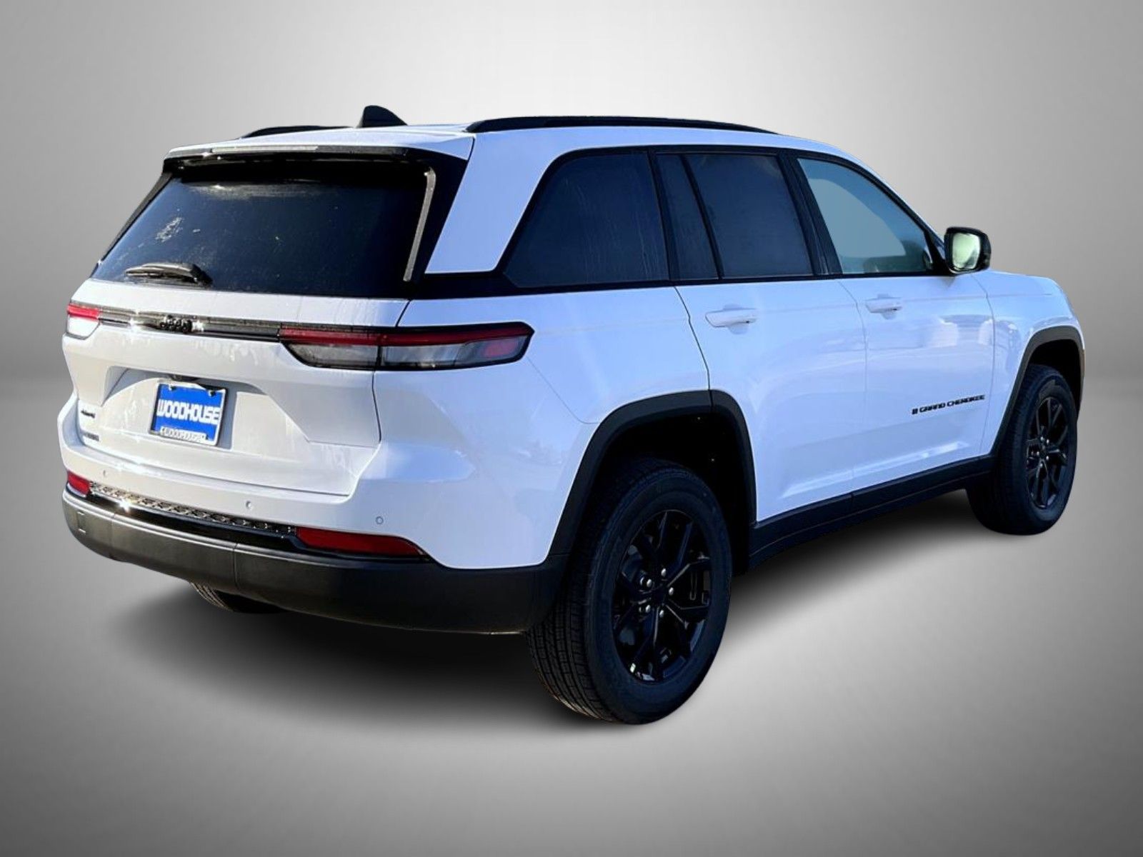 2025 Jeep Grand Cherokee Altitude photo 4