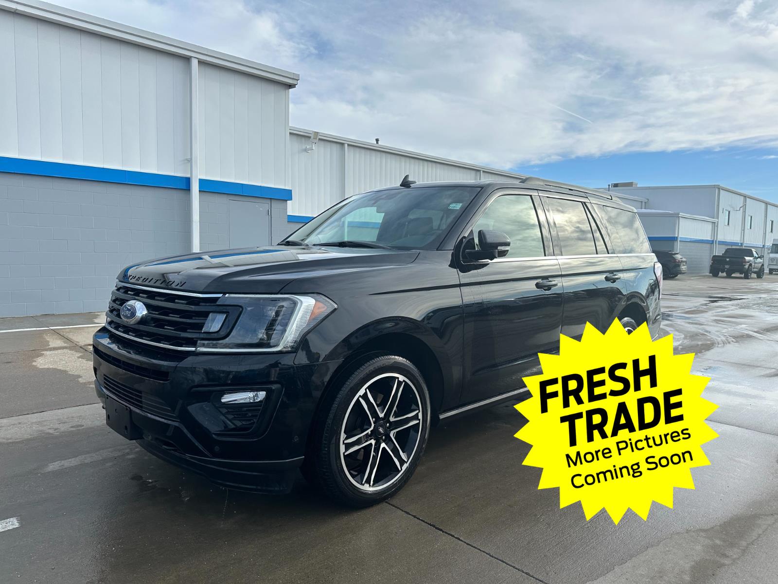 2019 Ford Expedition Limited's photo