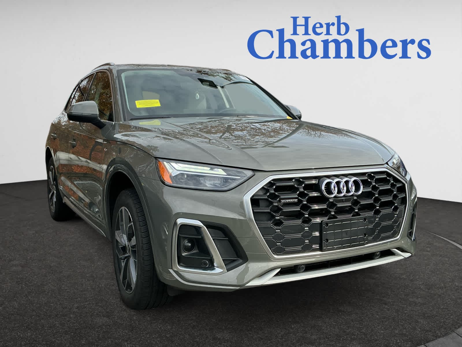 2025 Audi Q5 Premium Plus's photo