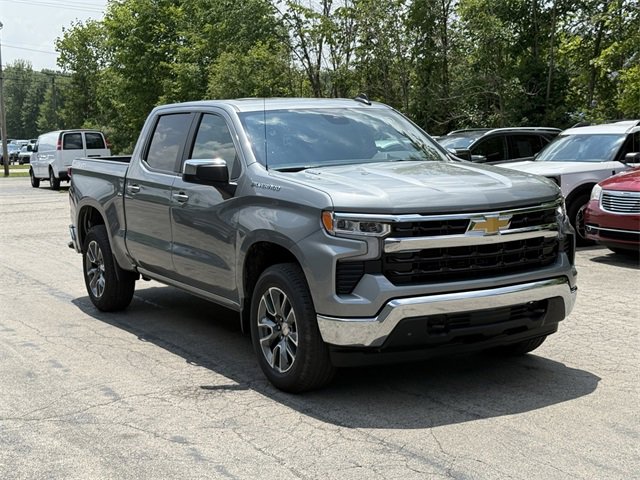 2026 Chevrolet Silverado 1500 LT photo 2