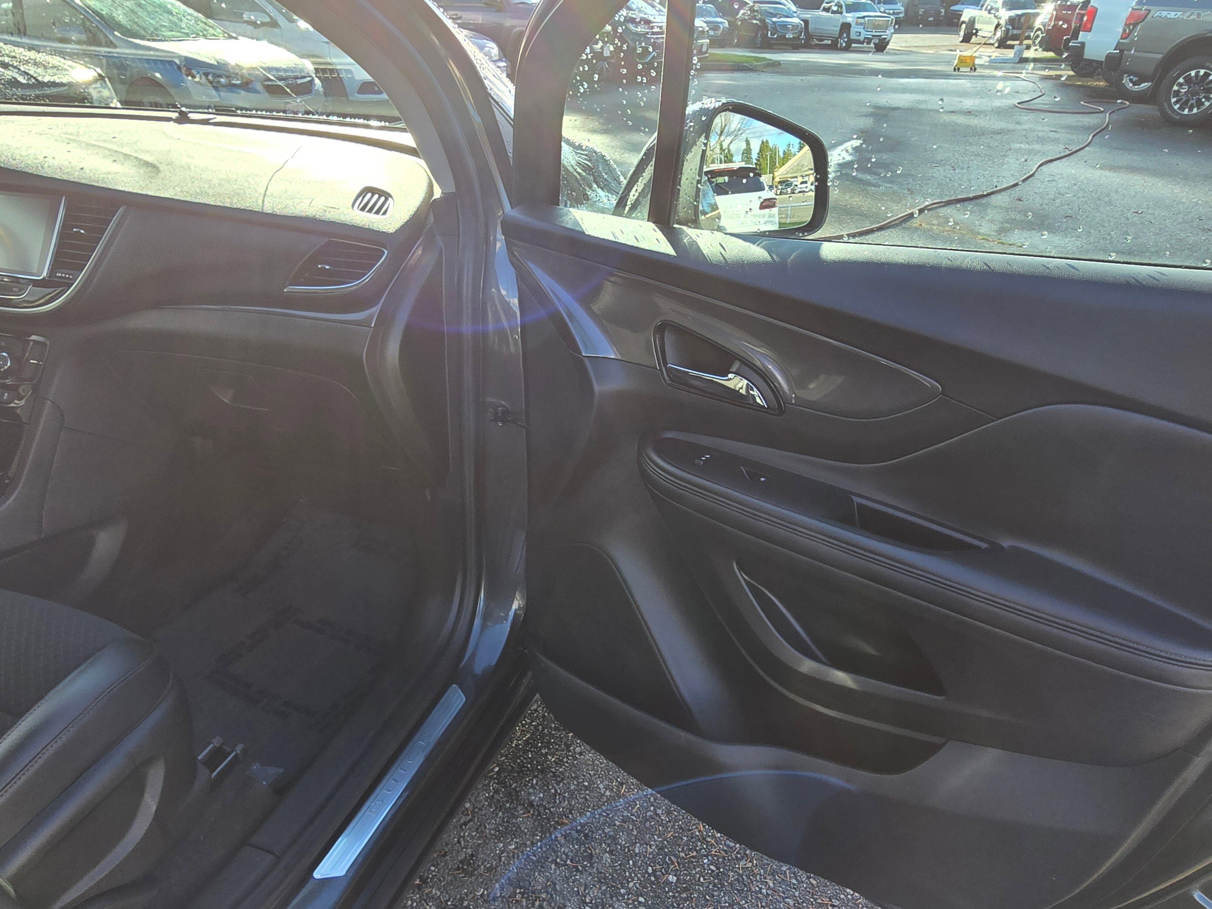 2017 Buick Encore Preferred photo 4