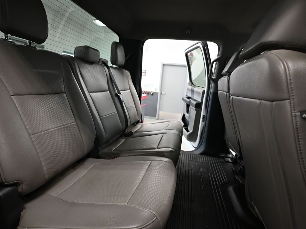 2022 Ford F-250 photo 32