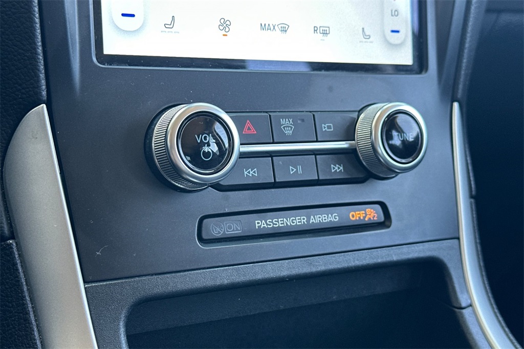 2024 Ford Edge SEL photo 18