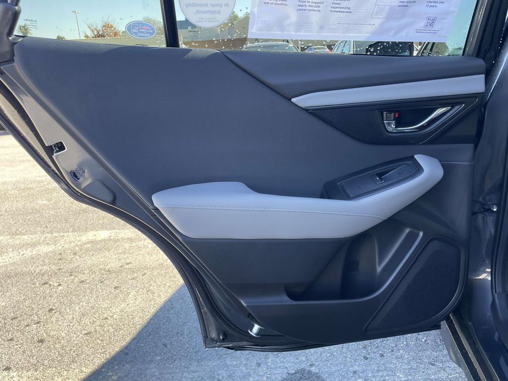 2025 Subaru Outback Premium photo 2