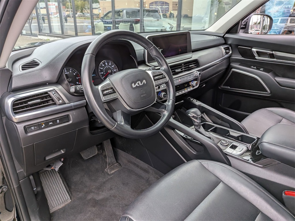 2022 Kia Telluride S photo 14