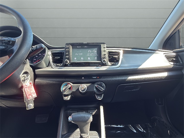 2019 Kia Rio S photo 18