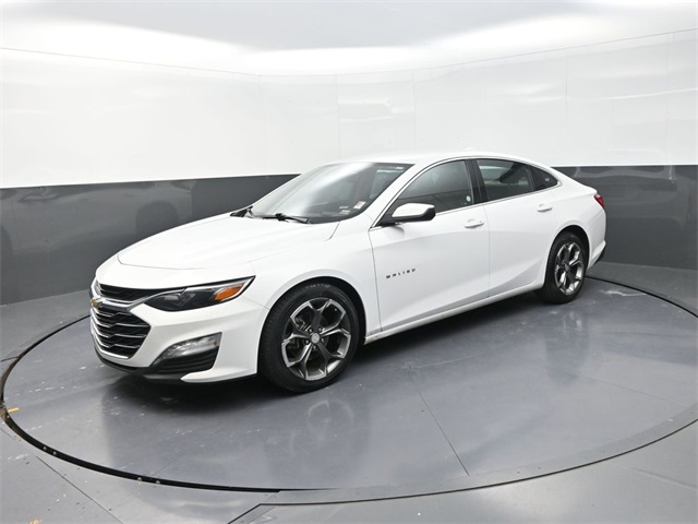 2023 Chevrolet Malibu 1LT photo 3