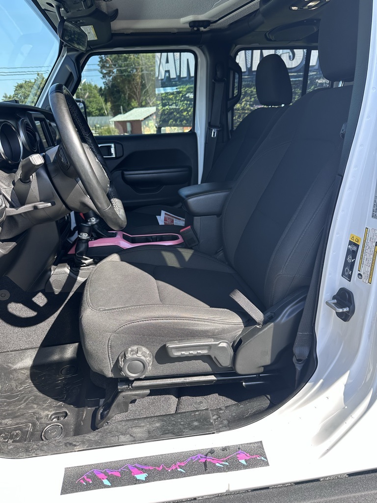 2021 Jeep Wrangler Unlimited Willys photo 10