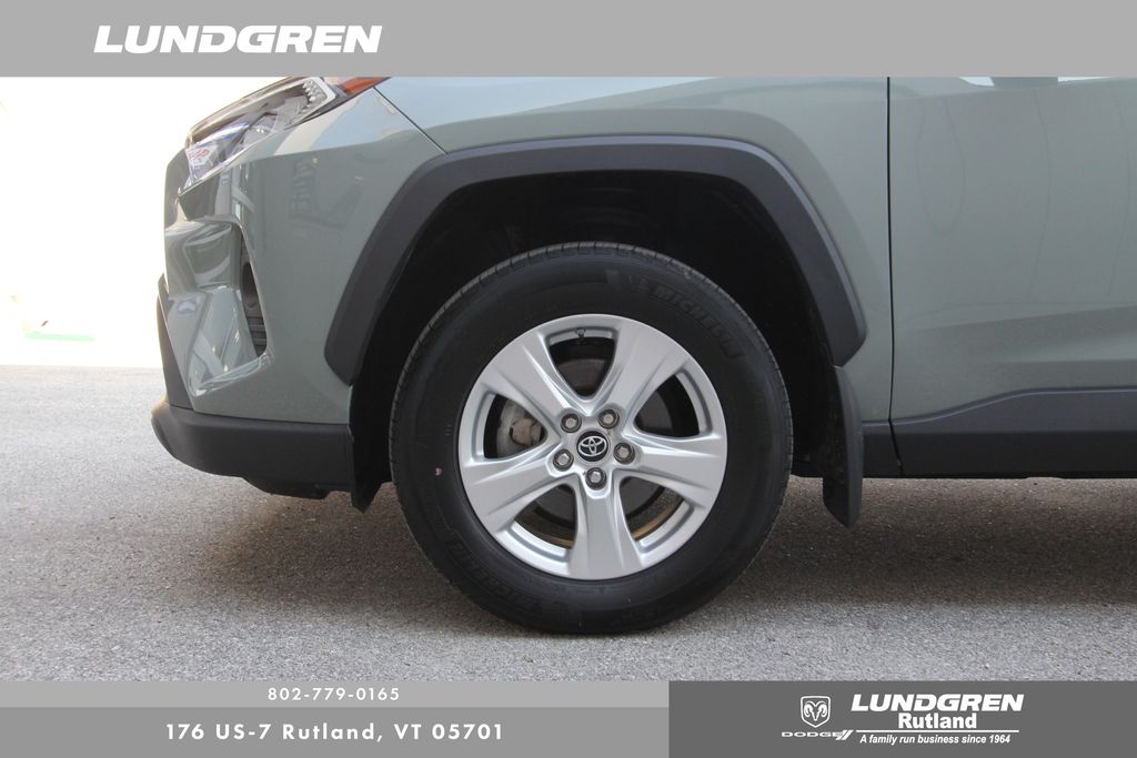 2019 Toyota RAV4 XLE photo 34