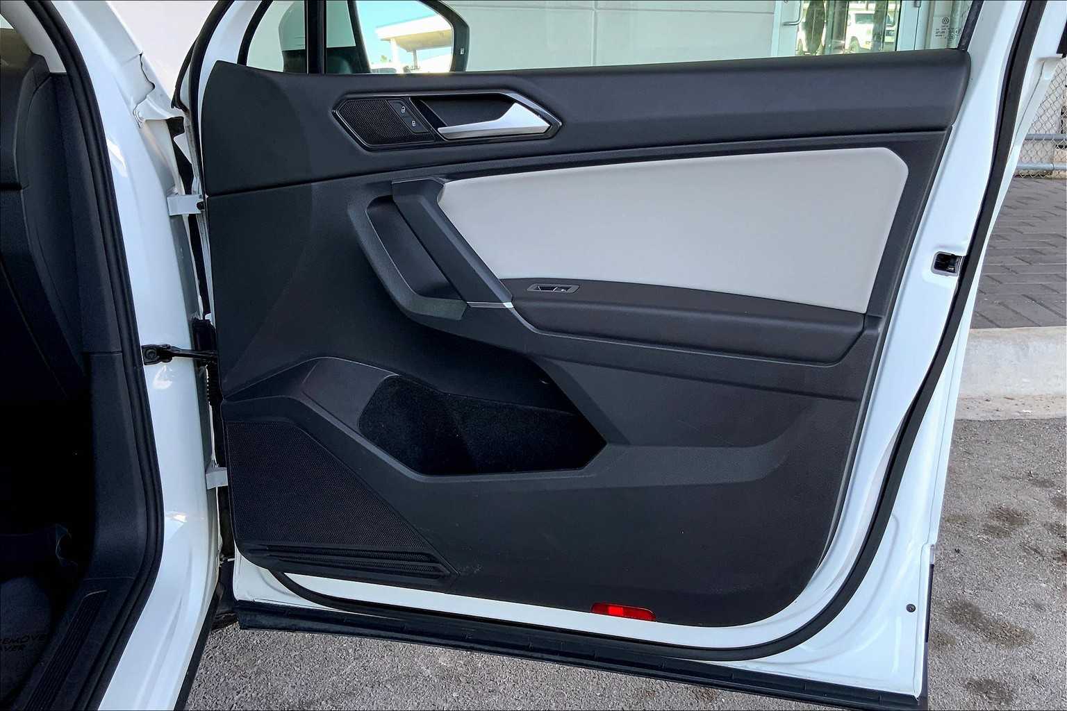 2018 Volkswagen Tiguan SE photo 21