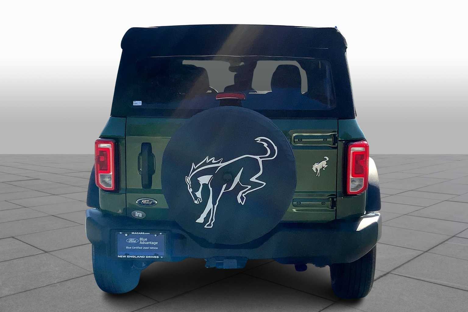 2023 Ford Bronco Base photo 4