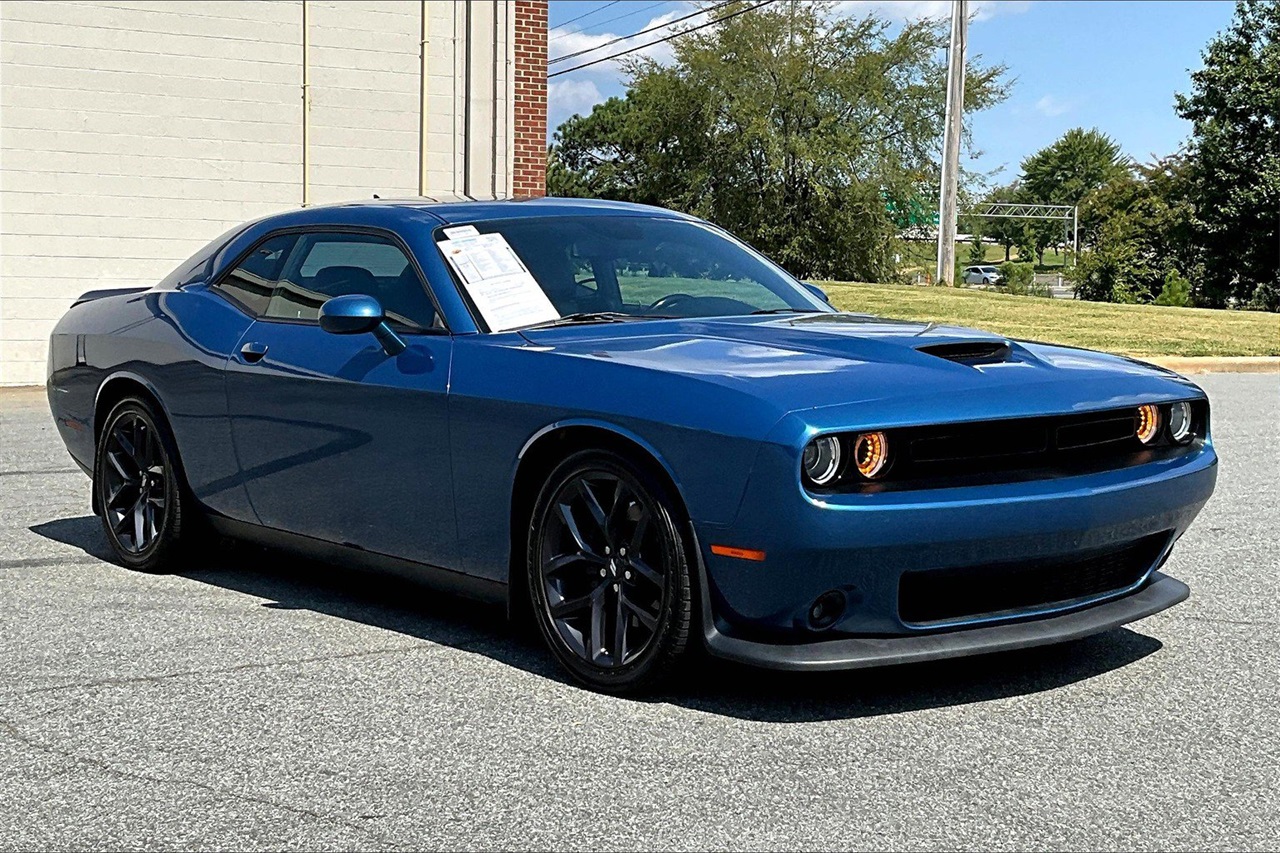 2020 Dodge Challenger GT photo 2