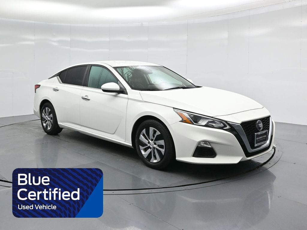 2020 Nissan Altima S's photo