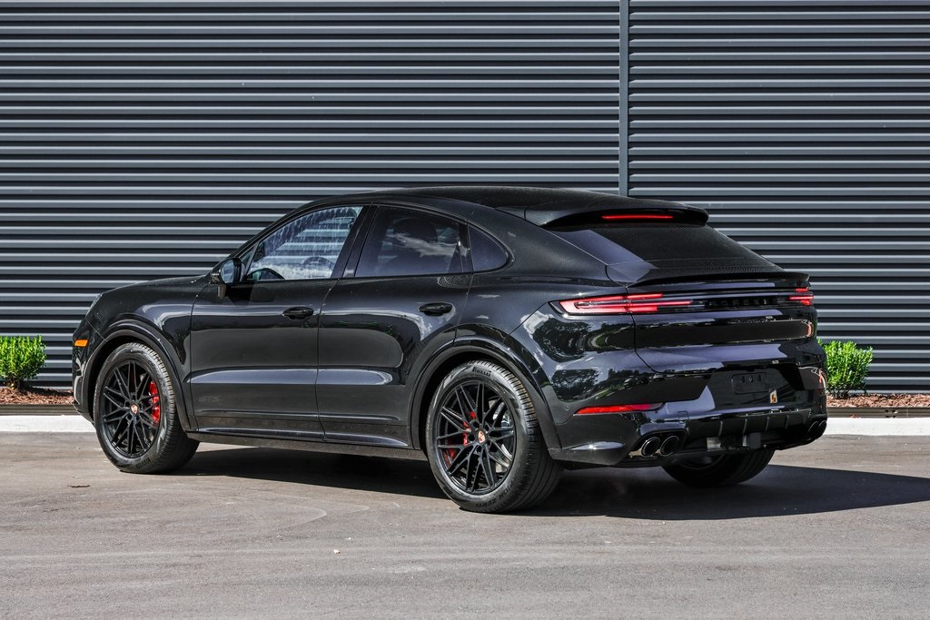 2026 Porsche Cayenne GTS Coupe photo 2
