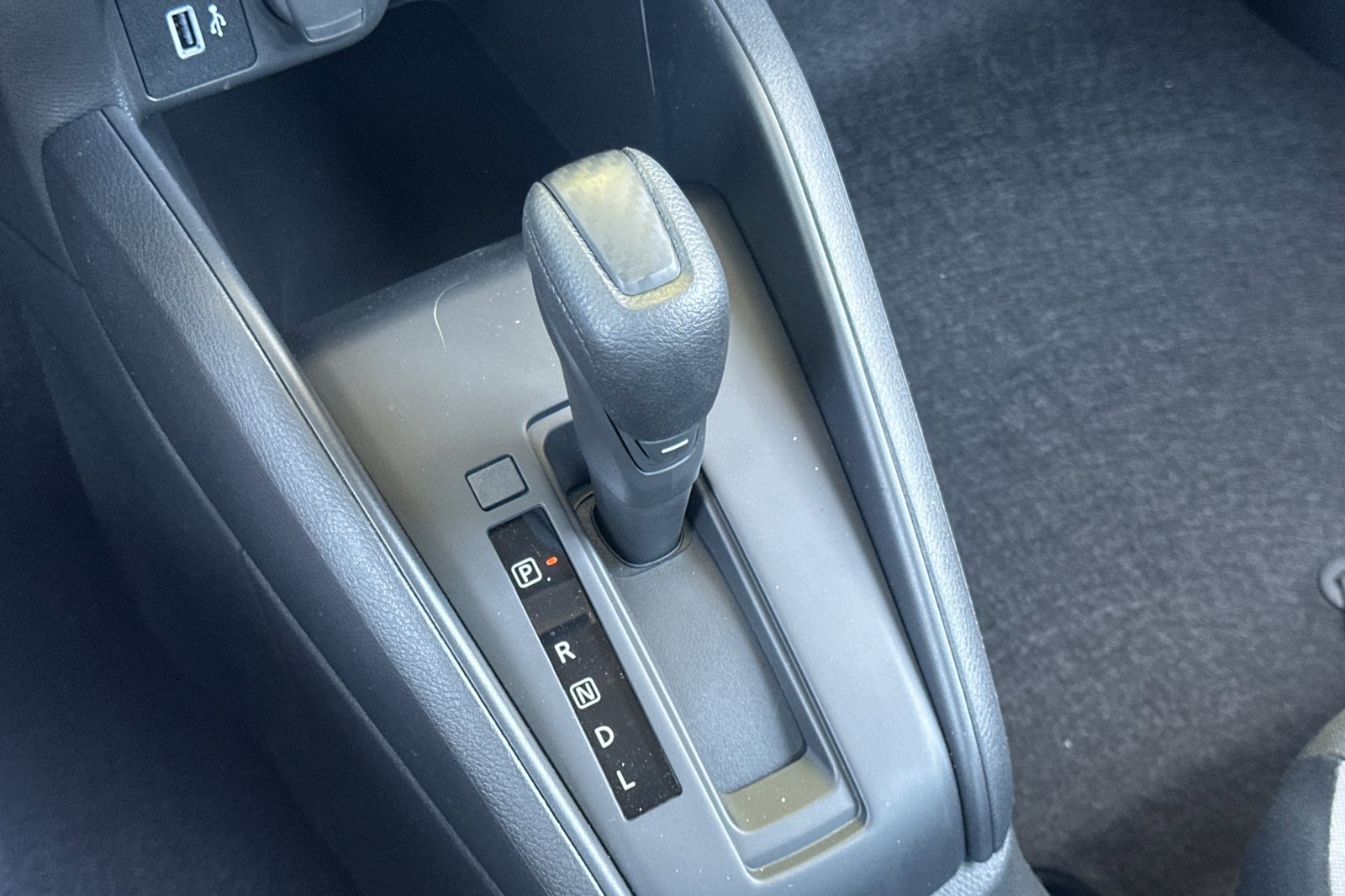 2025 Nissan Versa S photo 17