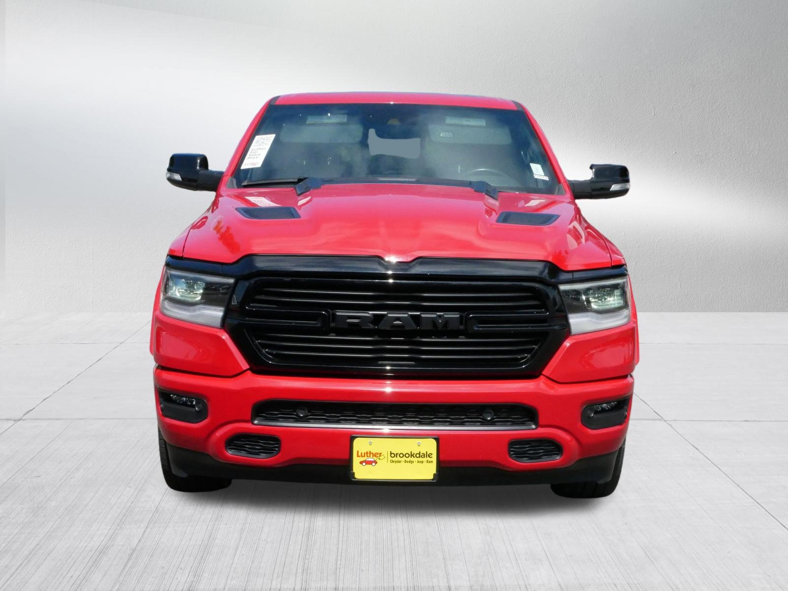 2022 Ram 1500 Laramie photo 2